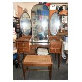 Ant Art Nouveau Early American Vanity
