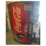 Coca Cola Machine - Read Details