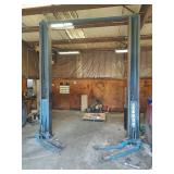 Magnum Hydraulic 2 Post Car Lift