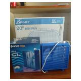 2 Box Fans