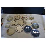 Vtg Tea Cups and Saucers