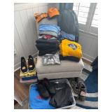 Menï¿½s Apparel and Footwear Lot