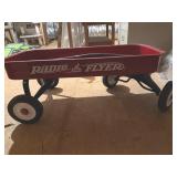 Radio Flyer Red Metal Wagon with Handle