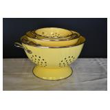 Set of 3 Yellow Collendars