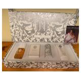 Jessica McClintock Gift Set