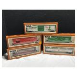 5 New Tyco Model Train Cars