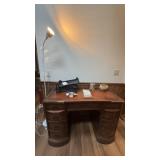 Mid Century Federal Style Writing Desk  &+++