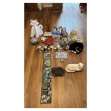 Cat-Themed Collectibles, Decor & Collector Platesn