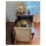 Mid-Century Modern Two-Tiered Wooden End Table+++