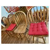 4 Windsor-Style Swivel Bar Stools Made of  Oak