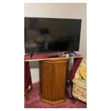 Vizio Flat Screen TV with Oak Pedestal Stand