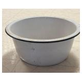 White Enamel Basin with Rim