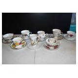 Set of Vtg Bone China Tea Cups & Saucers