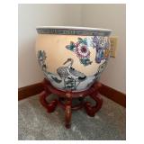 Chinese Porcelain Fish Bowl w/Standï¿½12ï¿½16