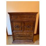 Bassett Wooden Chest of Drawersï¿½37x18x49.5