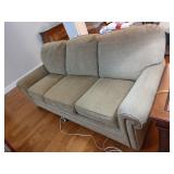 King Hickory 7.5' Couch - Read Details