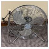 Lakewood Metal Floor Fan