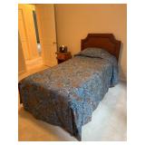 Kingstown Twin Bed Frame & Bedspread