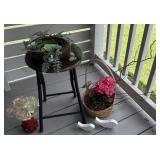 Decor Group: Stool, Florals, Birds+