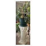 Corinthian-Style Column Pedestal w/Plant