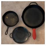 Lodge Cast Iron Skillet & Pans Set