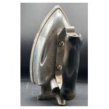 Vintage Universal Clothing Iron