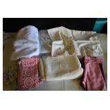 Linen Tablecloths, Napkins, & Pillow Case