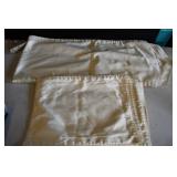 Table Runner & Placemats