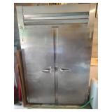 Traulsen Commercial Refrigerator - Read Details