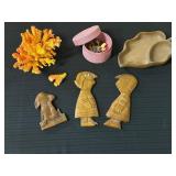 VINTAGE WOODEN CHARLIE BROWN WALL HANGINGS