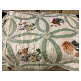 Full-Size McQueen Quilt with Floral Pattern