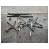 Lug Wrenches and Pry Bars
