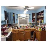 Contents of Kitchen - Please Read