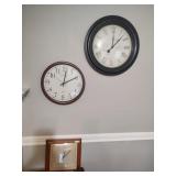3 Battery Powered Clocks