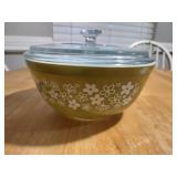 2.5 qt Pyrex Spring Blossom (Crazy Daisy) Bowl