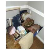 Contents of Corner of Front Room - Read Details