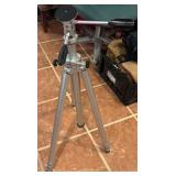 Star-D 31-Inch Aluminum Tripod
