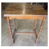 Wood Side Table w/ Scalloped Apron & Turned Legs