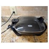 Oster Electric Skillet w/Lid15.5×12.5×6.5