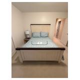 Queen Bed w/Electric Adj. Base65x88x63.5