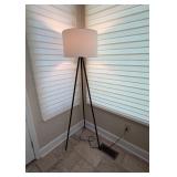 Tripod Floor Lamp With Shade61.5