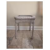 Wicker Side Table w/Glass Top18x18x20