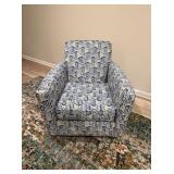 Upholstered Swivel Armchair32x32x36