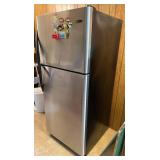 Frigidaire Top Freezer Refrigerator