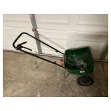 Scotts Turf Builder Spreader 28'