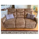 Brown Reclining Sofa w/Pillows69x33x37