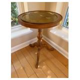 Tripod Accent Table w/Brass Top15×20.5