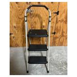 Grip Ladder Foldable Step Stool 45.5'