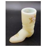 Fenton Custard Uranium Glass 2.5' Boot