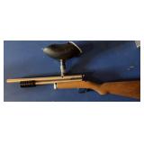 Pump Paintball Marker w/ VL 200 Loader